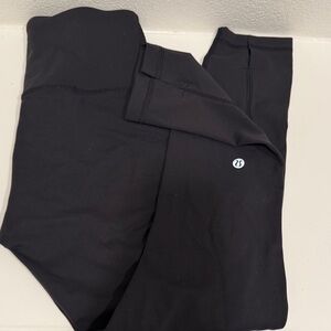 Women’s lululemon Black leggings 6